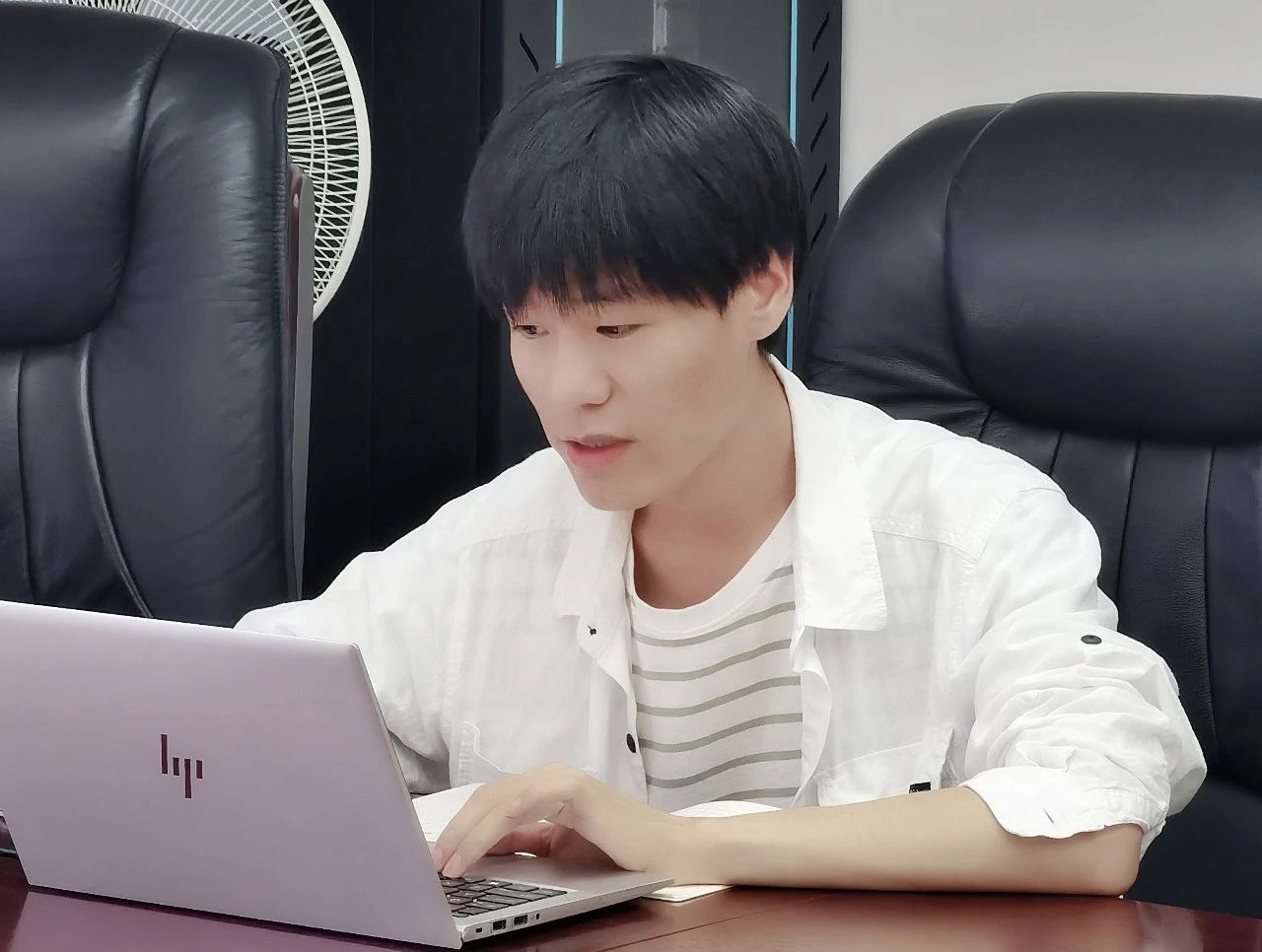 熊冠达.jpg 熊冠达.jpg